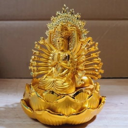 Tượng Phật Quan Thế Âm để xe ô tô màu vàng nhiều kiểu dáng - Kiểu 3