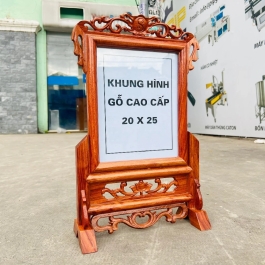 Khung ảnh, khung hình gia tiên gỗ hương 100%  để ảnh 20x25