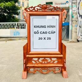 Khung ảnh, khung hình gia tiên gỗ hương 100%  để ảnh 20x25