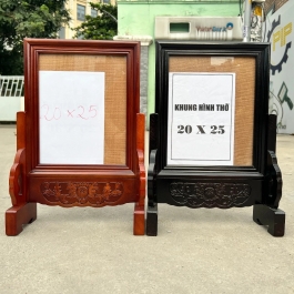 Khung ảnh thờ gia tiên gỗ tràm bông vàng để ảnh 20cmx25cm CÓ CHÂN màu nâu đỏ