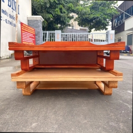 Bàn thờ treo tường gỗ sồi màu đỏ (68cmx48cm)