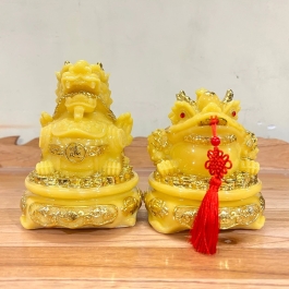 Com bo Tượng Tỳ Hưu phong thủy và tượng thiềm thừ phong thủy để bàn thờ thần tài – Màu vàng cỡ lớn