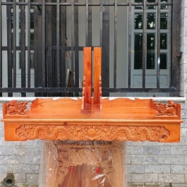 Bàn thờ treo tường gỗ xoan ngang 80cm trơn đỏ trạm rồng ( kèm cặp Eke Gỗ )