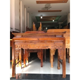 Bàn thờ gia tiên gỗ tràm bông vàng cỡ: 1m53