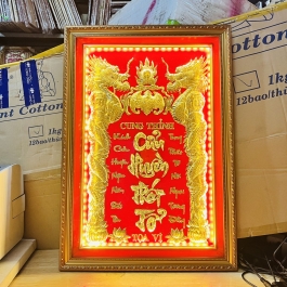 [42x60] Cửu huyền thất tổ mạ vàng 24 K cao cấp- Khung nhựa nhập khẩu, Cao 60cm x ngang 42cm - Có đèn