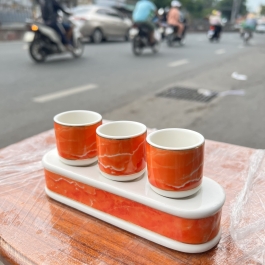 Chum nước, áng nước sứ họa tiết Đá Hoa Cương bộ 3 ly – Màu Đỏ