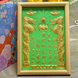 Bài Vị Thần Tài Thổ Địa Dát Vàng Khung Gỗ Sơn Vàng Nền Xanh Lá 2 cỡ: 25cm x 35cm và 30cm x 40cm