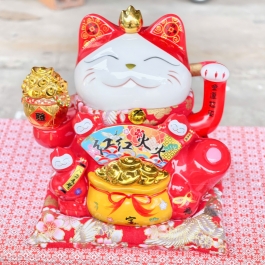 Mèo Thần Tài  Tay Cầm Thỏi Kim Nguyên Bảo Gốm Sứ Cao Cấp cao 20cm – Màu đỏ