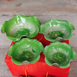 Bát thả bông kèm chân đế bát tụ lộc “ Minh đường tụ thủy” mem đá Bát Tràng – Màu xanh lá sen (4 cỡ)