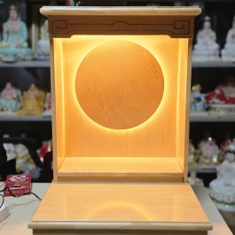 Bàn Thờ Thần Tài Ông Địa Gỗ Sồi Vàng Nhạt Có Đèn  2 Cỡ ( Ngang 48cm và Ngang 42cm)