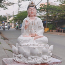 Tượng Quan Thế Âm Bồ Tát bằng sứ Đức Hóa cao cấp ngồi trên đài sen trắng 35cm