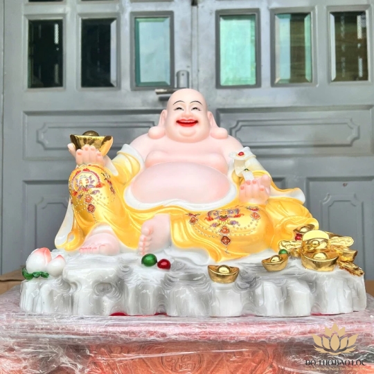 [16inch] Tượng Phật Di Lặc cầm gậy như ý ngang 38cm đá nhập khẩu màu Vàng Gấm