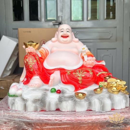 [16inch] Tượng Phật Di Lặc cầm gậy như ý ngang 38cm đá nhập khẩu màu Đỏ