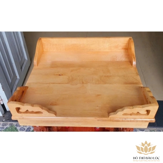 Bàn thờ treo tường gỗ tràm bông vàng 60cm – vàng nhạt