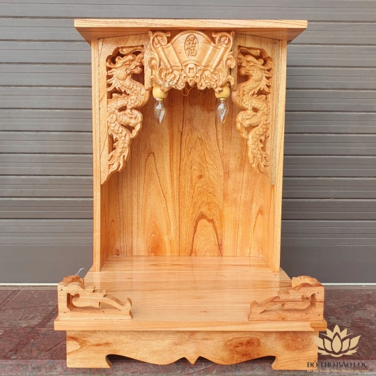 Bàn thờ thần tài ông địa gỗ xoan đào ngang 35cm lọng cực đẹp rẻ và bền bỉ hai màu vàng nhạt và đỏ