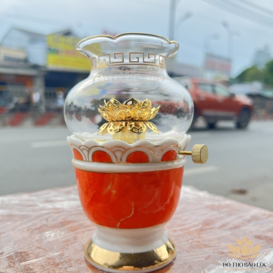 Đèn dầu sứ trắng cao cấp nhập khẩu cao 16cm- ĐỎ