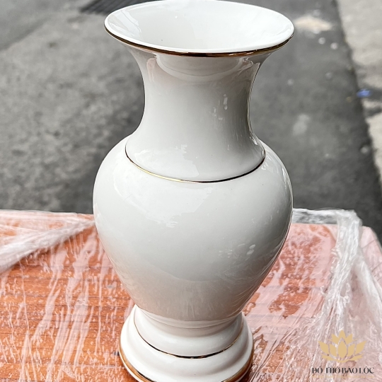 Bình hoa thờ cúng sứ họa tiết Đá Hoa Cương cao 18cm ngang 8cm – Màu Trắng