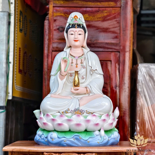 Tượng Quan Thế Âm Bồ Tát Ngồi Đài Sen Bằng Sứ Cao Cấp cao 40cm