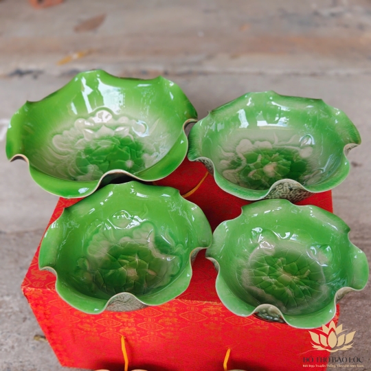Bát thả bông kèm chân đế bát tụ lộc “ Minh đường tụ thủy” mem đá Bát Tràng – Màu xanh lá sen (4 cỡ)