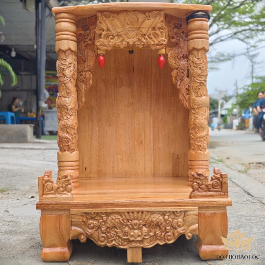 Bàn thờ thần tài ông địa gỗ xoan đào ngang 48cm quỳ trụ - Vàng