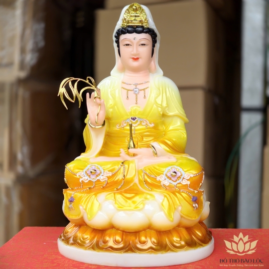  Tượng Quan Âm đá nhập khẩu cao cấp ngồi trên đài sen cao 30cm – Màu Vàng