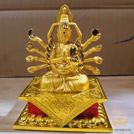 Tượng Phật Quan Thế Âm để xe ô tô màu vàng nhiều kiểu dáng - Kiểu 2