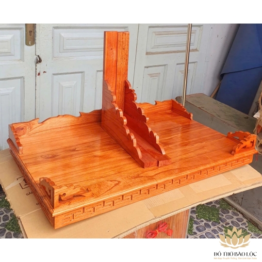 Bàn thờ treo tường gỗ xoan đào ngang 100cm trơn - Đỏ