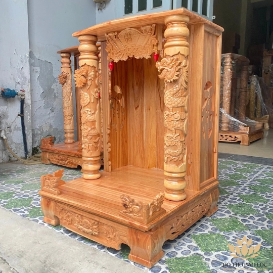 Bàn thờ thần tài thổ địa gỗ xoan đào quỳ trụ ngang 56cm x cao 80cm -Vàng