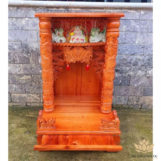 Bàn thờ thần tài ông địa gỗ xoan đào ngang 48cm x cao 80cm quỳ trụ hộp điện tử -Đỏ