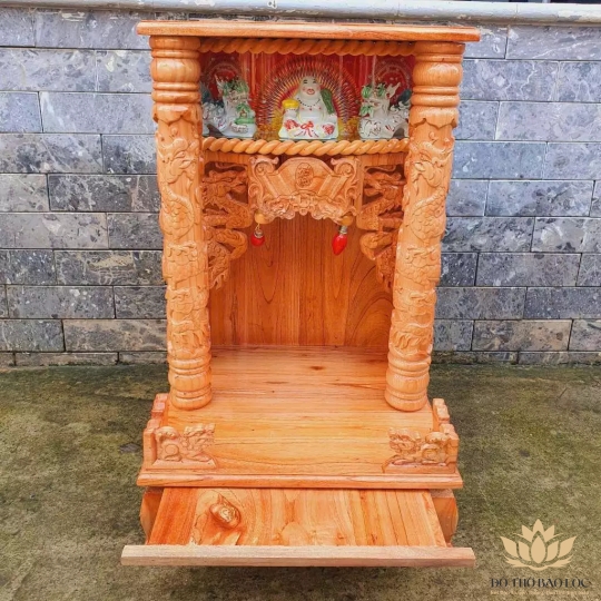 Bàn thờ thần tài thổ địa gỗ xoan đào quỳ trụ hộp điện tử ngang 48cm x cao 88cm - màu Vàng nhạt