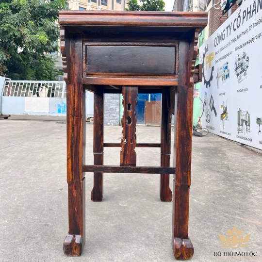 Bàn thờ gia tiên gỗ muồng ngang 1m07