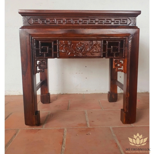 Bàn thờ gia tiên gỗ muồng mẹ bồng con cao 1m27