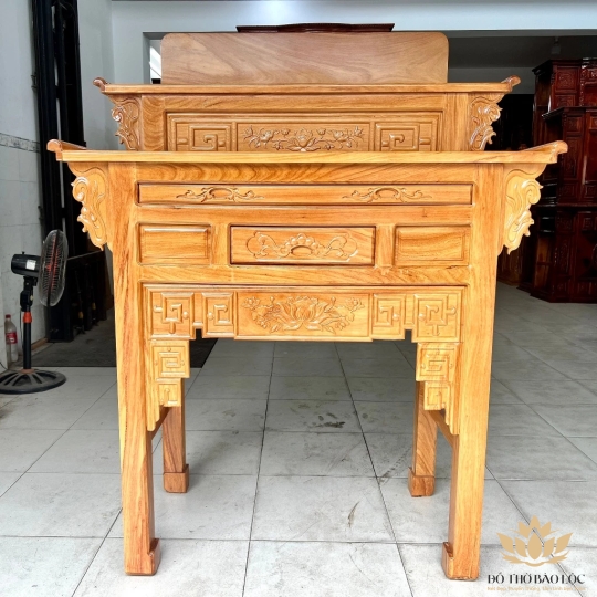 Bàn thờ gia tiên hai tầng gỗ gõ đỏ ngang 1.53m