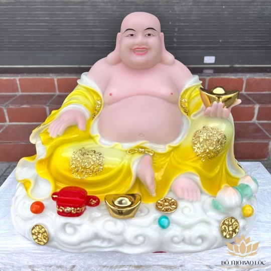 [14inch] Tượng phật Di Lặc cầm thỏi vàng bằng đá Việt Nam ngang 35cm – màu vàng 