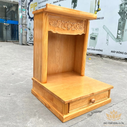 Bàn thờ thần tài ông địa gỗ Sồi ngang 48cm x cao 70cm