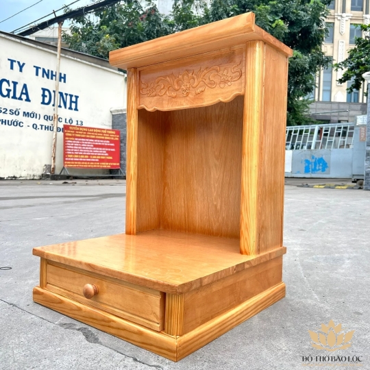 Bàn thờ thần tài ông địa gỗ Sồi ngang 48cm x cao 70cm