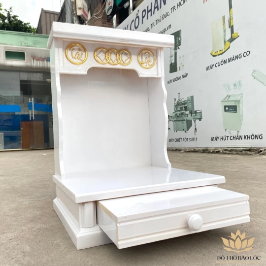 Bàn thờ thần tài ông địa gỗ Sồi sơn trắng thếp vàng chữ Tài Lộc ngang 48cm x cao 68cm 