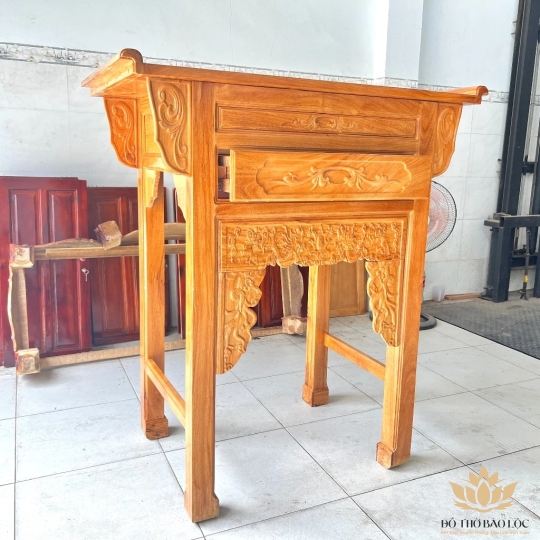 Bàn thờ gia tiên hai tầng gỗ căm xe mặt gõ ngang 1.27m