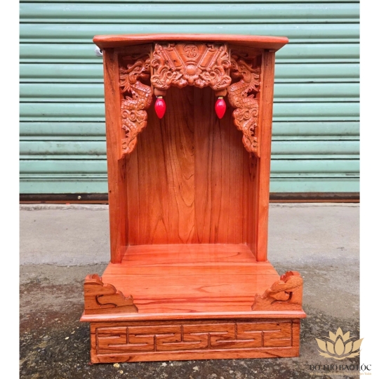 Bàn thờ thần tài ông địa gỗ xoan ngang 38cm x cao 57cm - lọng hai màu đỏ và vàng