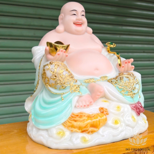 Tượng Di lặc cầm gậy như ý bằng đá cao 29cm – 3 màu