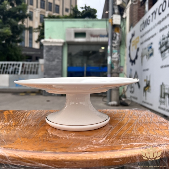 Đĩa sứ thờ họa tiết Đá Hoa Cương ngang 17.5cm cao 6cm – Trắng ( đĩa sứ)