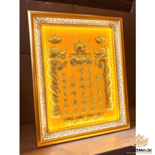 [38x48] Bài vị Thần tài thổ địa Dát vàng Khung gỗ vàng Nền vàng Ngang 38cm x Cao 48cm - Có Đèn