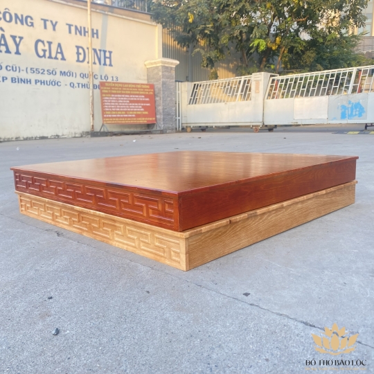 Bàn kê, bục kê, đặt bàn thần tài thổ địa bằng gỗ sồi 100% Ngang 107cm x Sâu 107cm có 3 cỡ - Màu ĐỎ