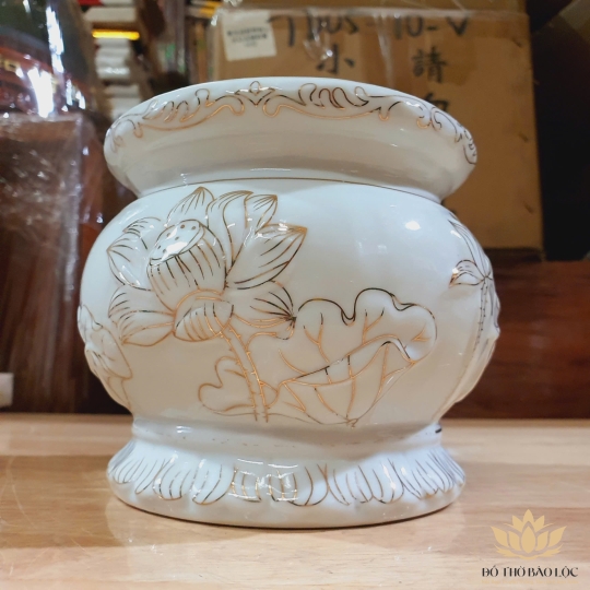 Lư hương bạch ngọc sứ trắng hoa sen cao 11cm đường kính 15cm