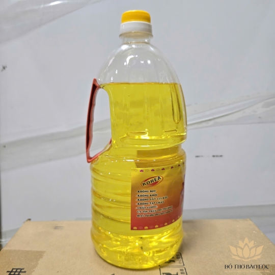 Dầu thắp đèn lưu ly Tâm An 3 màu Trắng, Đỏ, Vàng ( chai 1kg2 )-Dùng cho đèn thờ cúng-Loại tròn