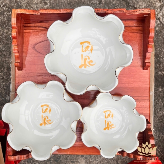 Bát Sen Thả Hoa, Bát “Minh đường tụ thủy” Vân Đá Hoa Cương Chữ Tài Lộc Màu Vàng - Ngang 22cm