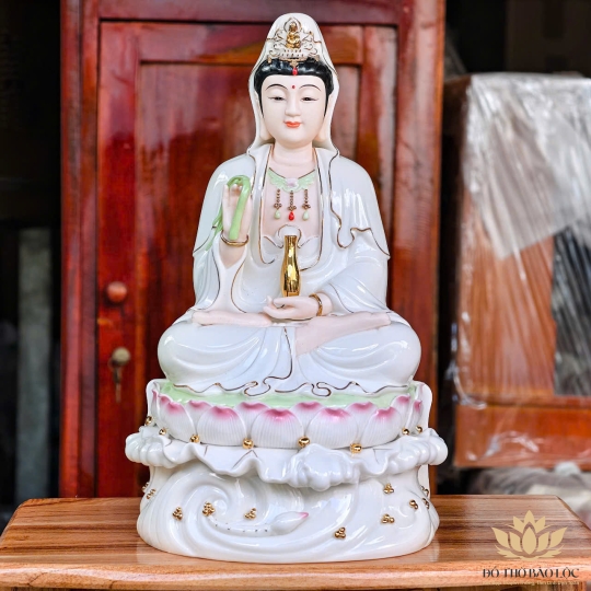 Tượng Quan Âm Bồ Tát Ngồi Đế Sen Sứ Cao Cấp – 3 cỡ