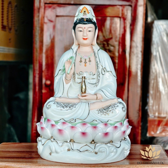 Tượng Quan Âm Bồ Tát Ngồi Đế Sen Hồng bằng Sứ Cao Cấp 