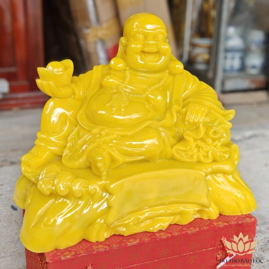 Tượng Di Lạc cầm thỏi vàng bằng bột đá mang phúc lạc và tài lộc cao 30cm