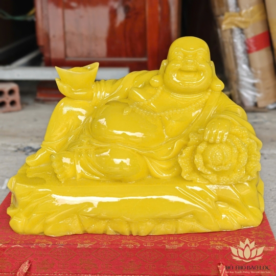 Tượng Di Lạc cầm thỏi vàng bằng bột đá mang phúc lạc và tài lộc cao 22cm